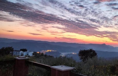 Iznajar Villa | Family-Friendly Escape at Villa Cuatro Encinas, Iznájar