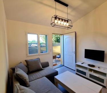 Ollioules Apartment | Kid-Friendly Retreat at Villa Détente for Family Getaways