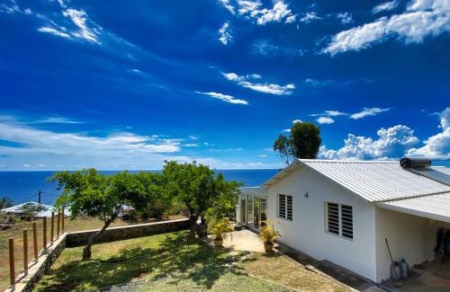 Saint-Leu Villa | Seaside Villa Détente: Family & Pet Friendly Getaway
