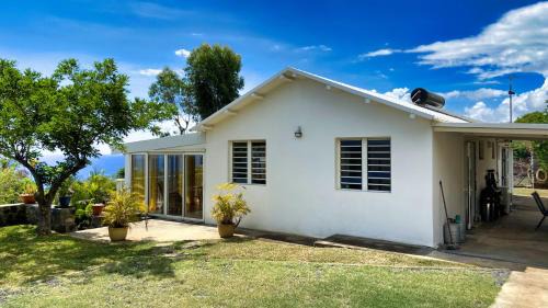 Saint-Leu Villa | Seaside Villa Détente: Family & Pet Friendly Getaway