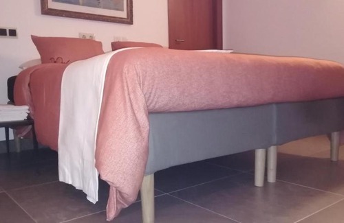 Vallirana House | Relax at Villa D’À Côté: A Budget-Friendly Retreat
