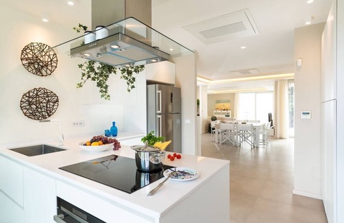 Stazzo Villa | Discover Villa D’aci: Family-Friendly Retreat in Catania