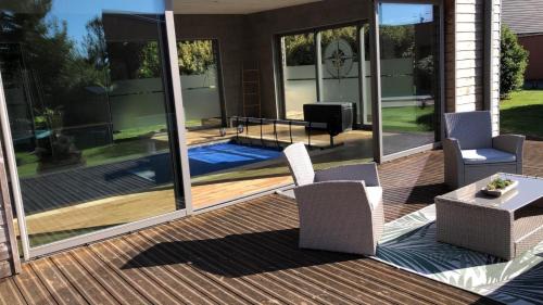 Ligny-en-Cambresis Villa | Elegant Villa d’architecte with Heated Pool & Pet-Friendly
