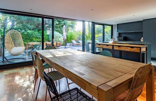 L'Herbe Villa | Architectural Villa with Pool and Ocean View at Cap Ferret