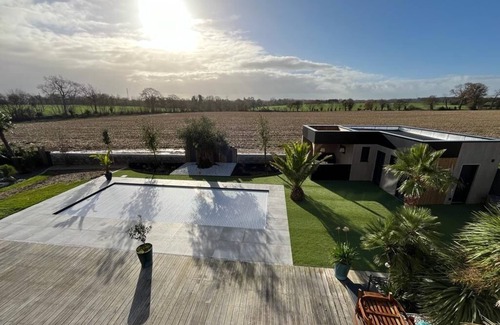 Ploeren Villa | Modern Villa D'Architecte with Pool & Oceanfront Views