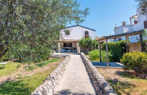 Granelli Villa | Beachfront Villa d'Eos with Ocean Views in Pachino