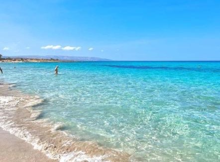 Granelli Villa | Beachfront Villa d'Eos with Ocean Views in Pachino