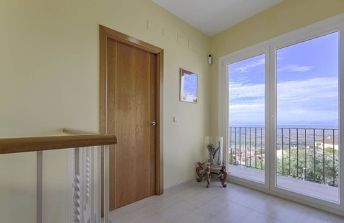 Palau-Saverdera Villa | Panoramic Villa D'exception Overlooking Baie de Roses