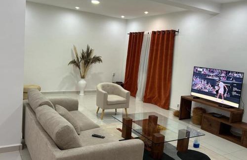 Ambohibao Villa | Beautiful Villa 20 Minutes from the Airport, Family Friendly