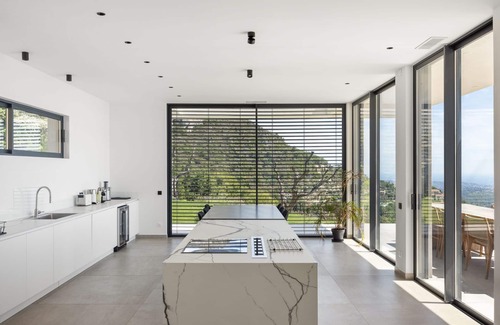 Vence Villa | Villa D'exception: Breathtaking Sea Views & Family-Friendly
