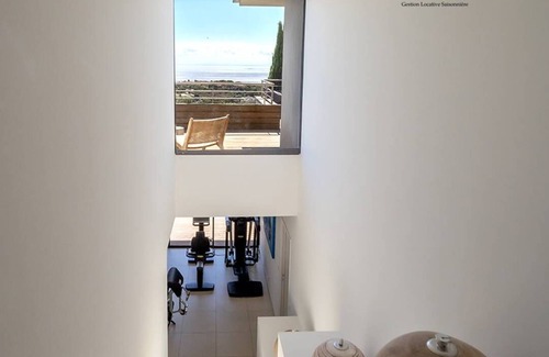 Santa Giulia Apartment | Elegant Villa with Pool and Ocean View for Memorable Stays