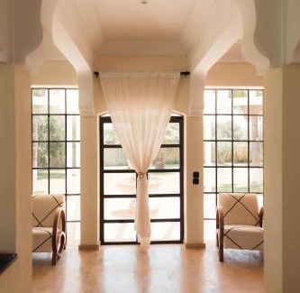 Sidi Abdallah Ghiat Villa | Experience Villa Daïs - Marrakech: Rated 10/10 with Pool