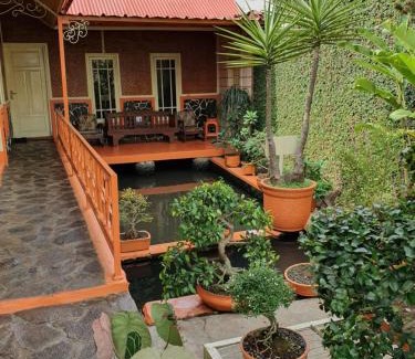 Ciwidey Villa | Pet-Friendly Villa Daffa in Ciwidey - Rated 9/10 by Guests
