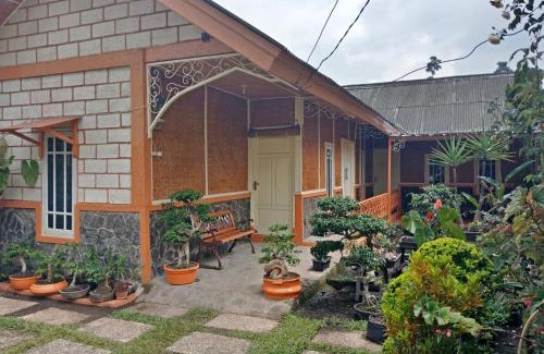 Ciwidey Villa | Pet-Friendly Villa Daffa in Ciwidey - Rated 9/10 by Guests
