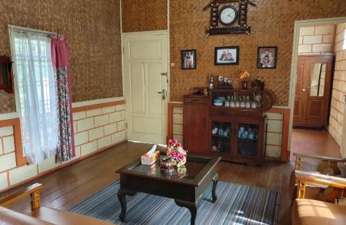 Ciwidey Villa | Pet-Friendly Villa Daffa in Ciwidey - Rated 9/10 by Guests