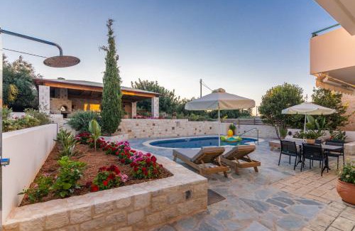 Skotino Villa | Villa Dafni: Private Pool & Ocean View in Paradise