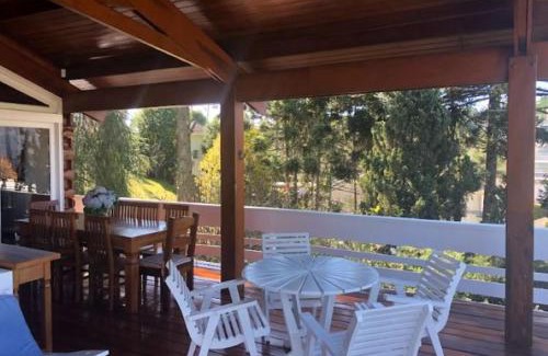 Vila Inglesa House | Villa Dal Maso: Family and Pet-Friendly Retreat with High Ratings