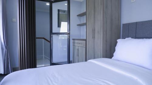 Cipanas Villa | Villa Dalia Puncak CCC9-26