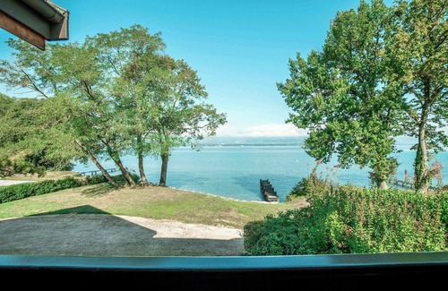 Nernier Villa | Villa Dame du Lac - Waterfront Masterpiece