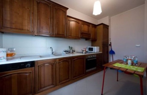 Alba Villa | Villa Dante: Family-Friendly Retreat with 3 Cozy Apartments