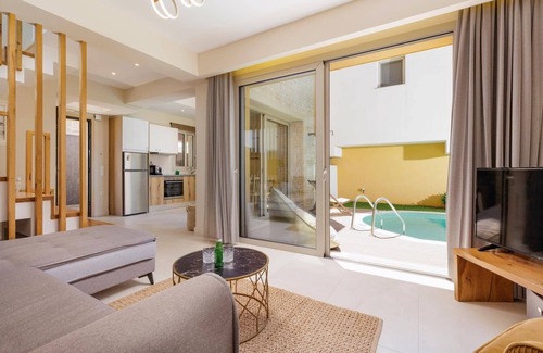 Gouvia Villa | Villa Tessera Daphne: Family-Friendly with Private Pool