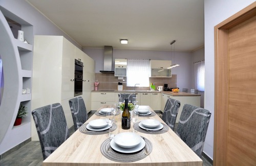 Nedescina House | Villa Daris in Nedescina: Oceanfront Getaway with Pool
