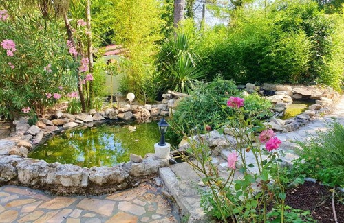 Neoules Villa | Elegant Villa with Private Pool and Garden in Neoules