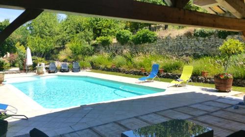 Malaucene Villa | Charming Villa with Private Pool & Garden in Malaucène