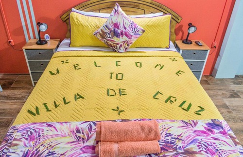 Scarborough Apartment | Pet-Friendly Groovy Suite at Villa De Cruz - Rated 8.5/10