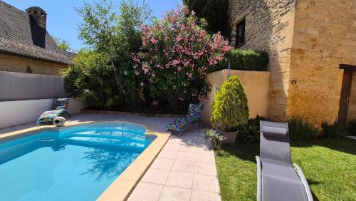 Marcillac-Saint-Quentin Apartment | Villa de charme Le Clos avec piscine chauffée