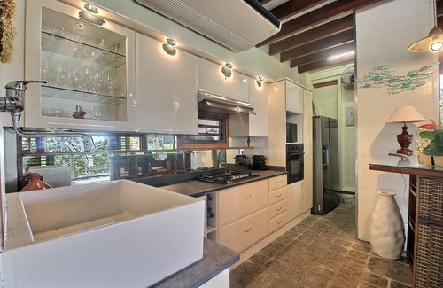 Le Robert Villa | Villa de la Pointe - Ideal Three Bedroom Retreat for 8