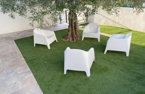 Poulx House | Villa de Pullis: Top-Rated Oceanfront Retreat for Families
