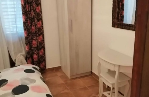 Cove Osibova (Milna) House | Villa Dean: Family-Friendly Stay Just 80m From the Beach