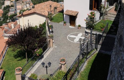 Rocca di Papa Bed & Breakfast | Guest Rated: Villa dei Fantasmi - A Hidden Gem Awaits