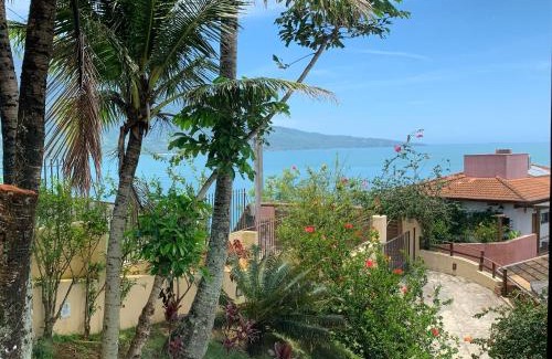 Praia de Barequecaba House | Villa Dei Fiori: Oceanfront Retreat with Private Pool