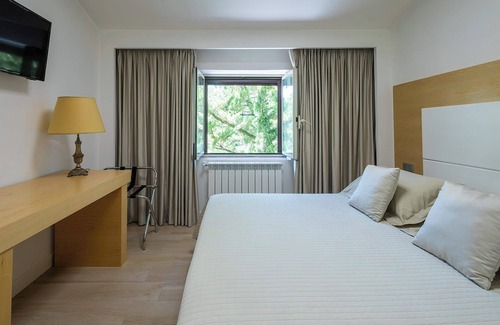 Pietrelcina Bed & Breakfast | Experience Villa dei Tigli Resort & SPA with Pool and Spa