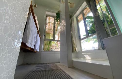 Ein Hod Artists Village House | Villa Del'arte