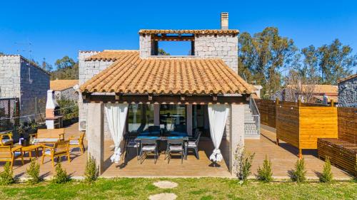 Cala Sinzias House | Villa del Moro: Oceanfront Retreat near Sinzias' Beach