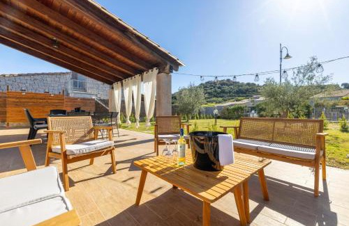 Cala Sinzias House | Villa del Moro: Oceanfront Retreat near Sinzias' Beach