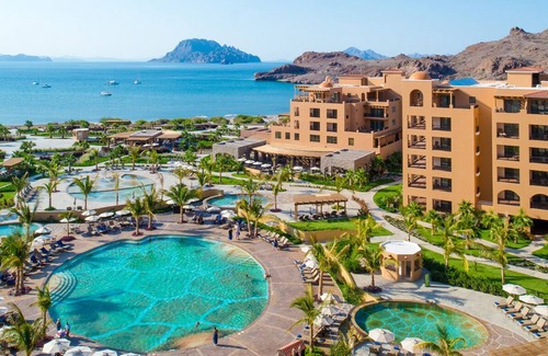 El Marasal Condo | Discover Villa del Palmar: Ideal Suite in Loreto