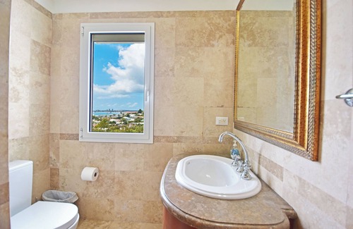 Beacon Hill Villa | Villa del Sol: Oceanfront Haven with Spectacular Views in Simpson Bay