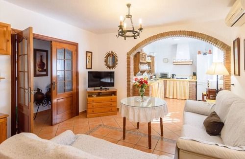 Alora Villa | Villa Delia Álora: Family-Friendly Getaway with Private Pool