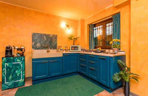 Trecastagni Villa | Villa 'Dell Etna Excelsior Suite' with Mountain View, Wi-Fi and Air Conditioning