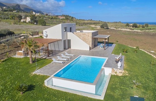 Scopello Villa | Villa della Pigna: Sea View Rooms & Semi Infinity Pool
