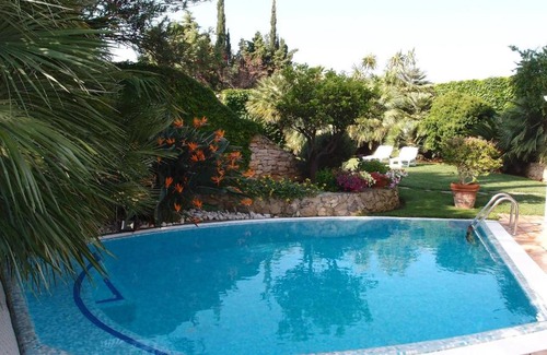 Merine Villa | Discover Villa delle Camelie: Perfect for Families & Relaxation