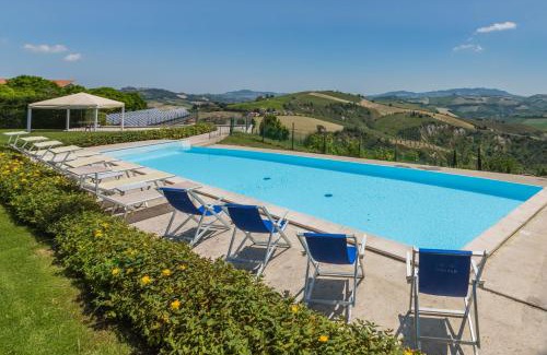 Montalto delle Marche Villa | Villa delle Rose: Oceanfront Retreat with Top Guest Ratings