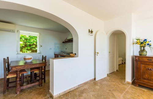 Anacapri Villa | Villa Delle Ninfeee: Family-Friendly Stay with Breakfast