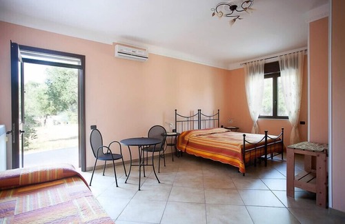 Trepuzzi Bed & Breakfast | Villa delle Palme: Rated 10/10 with Pool & Breakfast