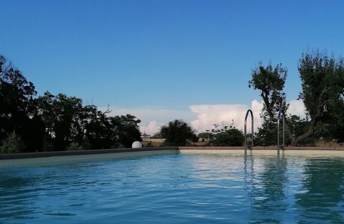 Uggiano la Chiesa Villa | "Villa delle Rose" with Pool, Garden, Terrace & Wi-Fi