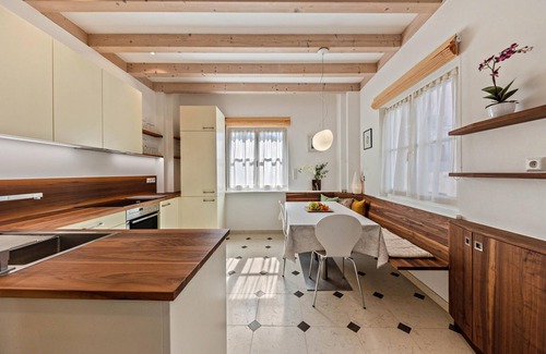 Old Town Villa | Idyllic Villa 'Dependance Runkelstein' with Scenic Mountain Views